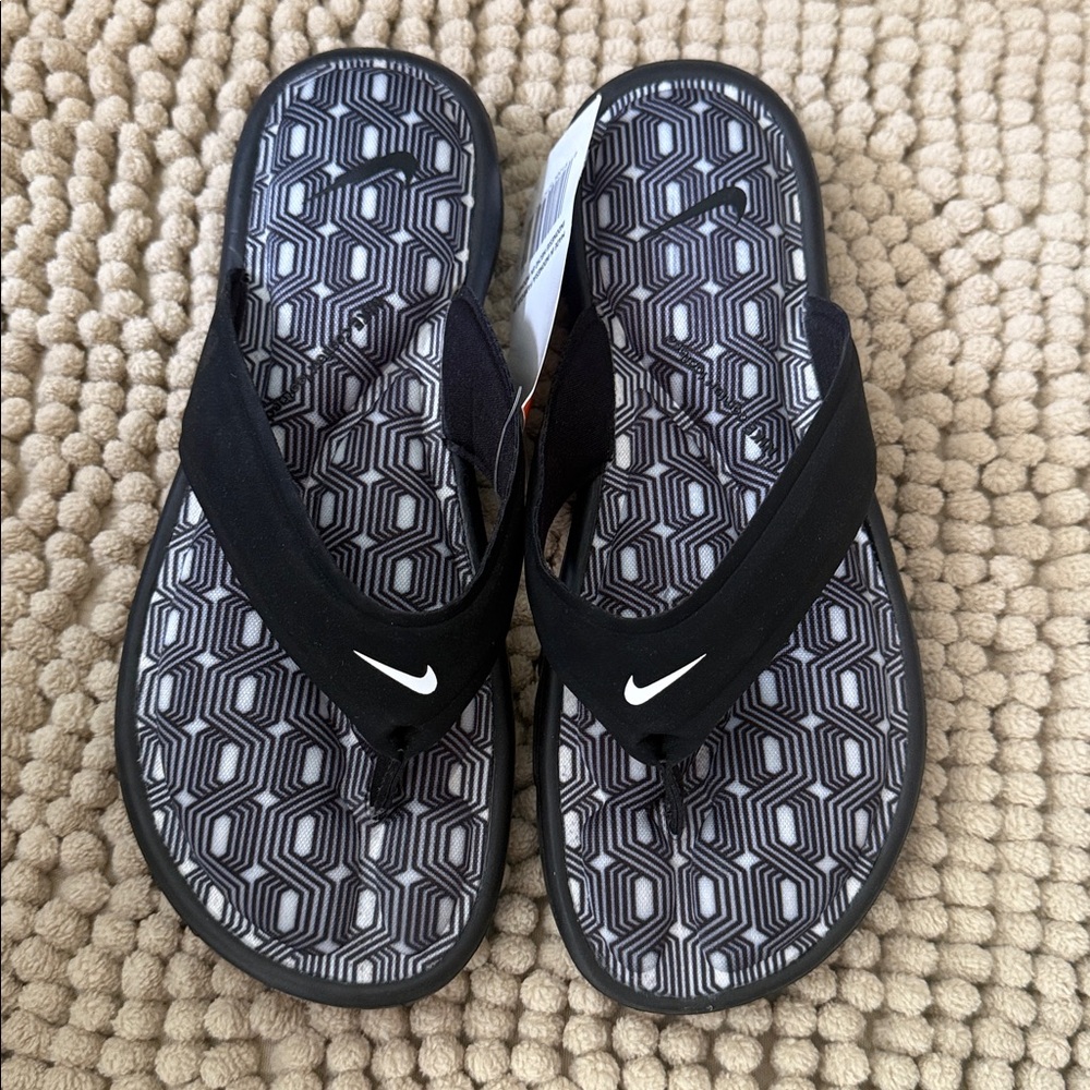 Nike Ultra Celso Thong Black and White Patterned Sandals